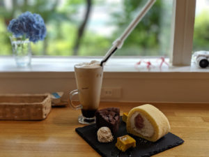 金沢市民の憩いの場、卯辰山の中腹にあるcafeひよこまめはとっておきの癒やしカフェです